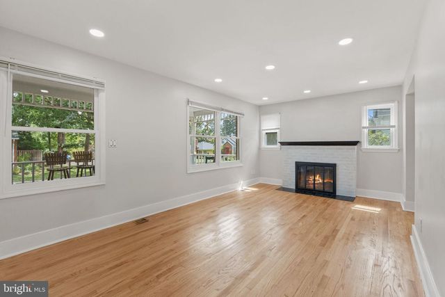 310 S ILLINOIS ST, Arlington, VA 22204