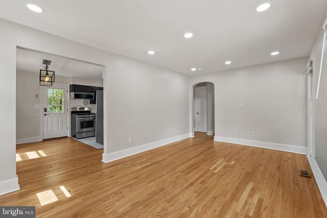 310 S ILLINOIS ST, Arlington, VA 22204