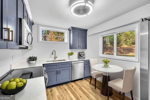 1306 Poplarcrest Circle SE, Atlanta, GA 30316