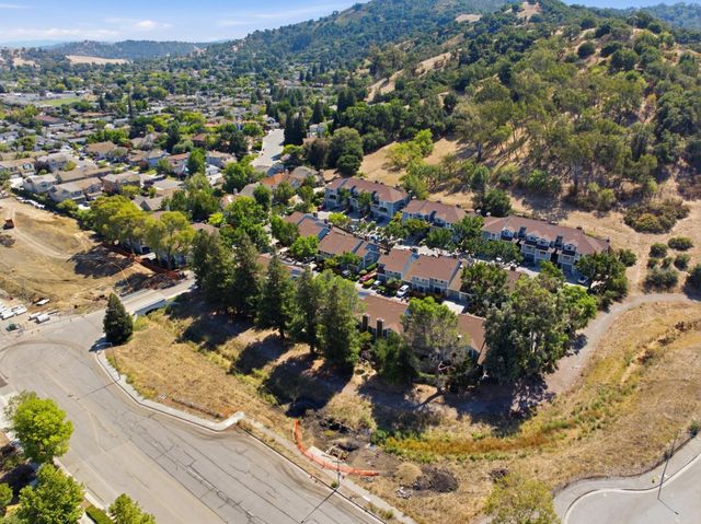 18041 Hillwood Lane, Morgan Hill, CA 95037
