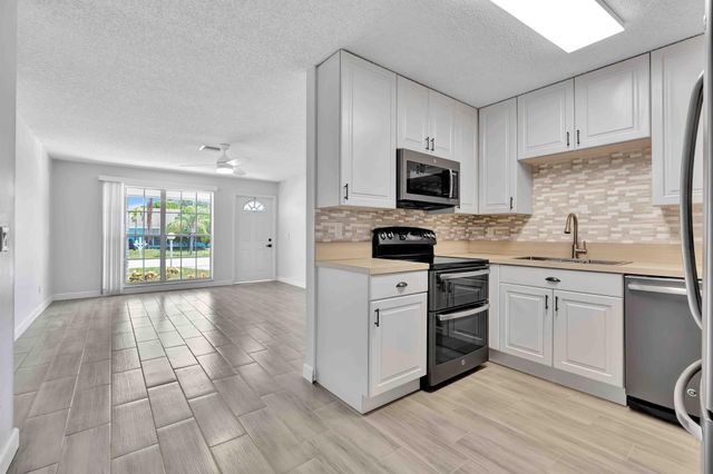 4368 SE Hamilton Lane, Stuart, FL 34997
