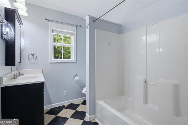 267 Joe Cox Road, Sharpsburg, GA 30277