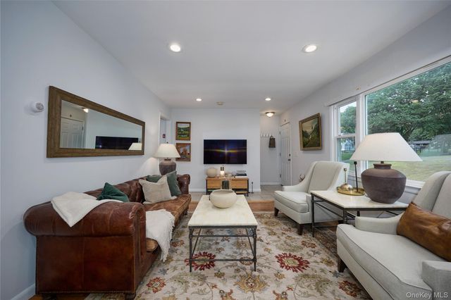 181 N Grand Avenue, Poughkeepsie, NY 12603