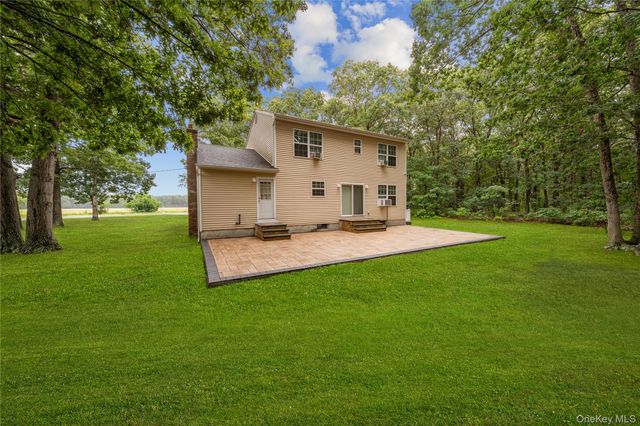 144 Dawn Drive, Shirley, NY 11967