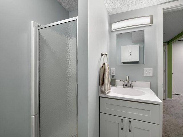 2060 13th Avenue W, Shakopee, MN 55379