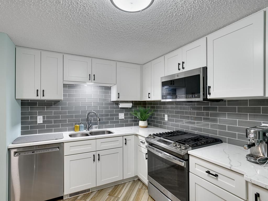 2060 13th Avenue W, Shakopee, MN 55379 — photo 5