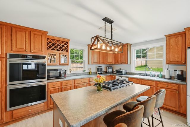 54 Pulaski Highway, Pine Island, NY 10969