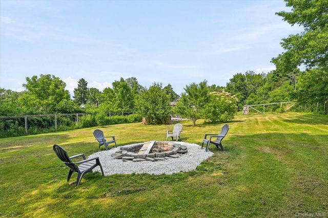 54 Pulaski Highway, Pine Island, NY 10969