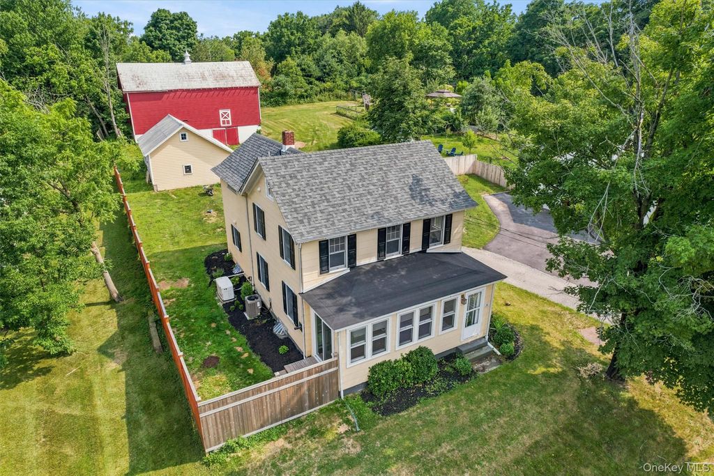 54 Pulaski Highway, Pine Island, NY 10969