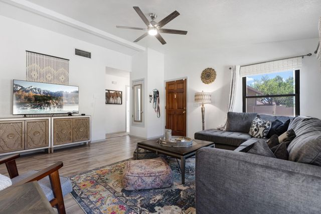 316 Palmer Park Drive NE, Albuquerque, NM 87123