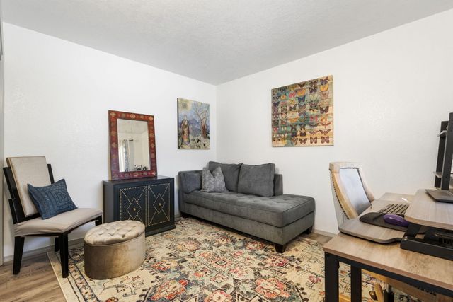 316 Palmer Park Drive NE, Albuquerque, NM 87123