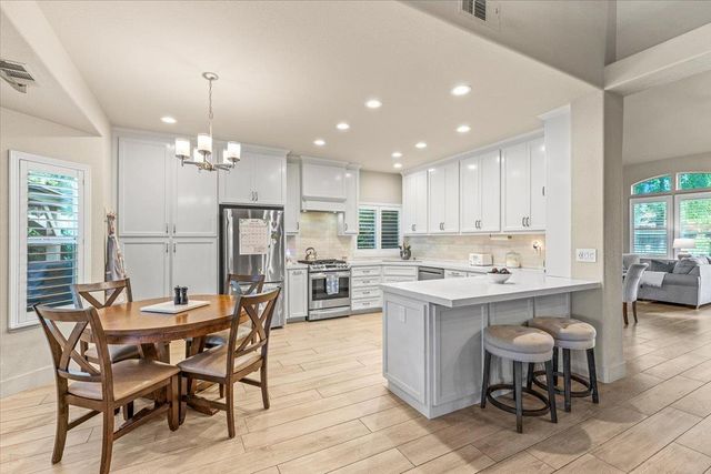 2485 Tigers Dr, Turlock, CA 95382