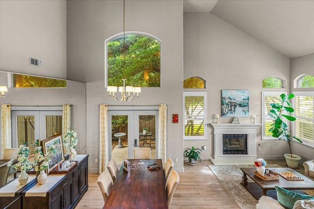 2485 Tigers Dr, Turlock, CA 95382