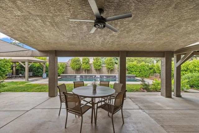 2485 Tigers Dr, Turlock, CA 95382