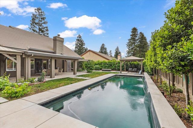 2485 Tigers Dr, Turlock, CA 95382