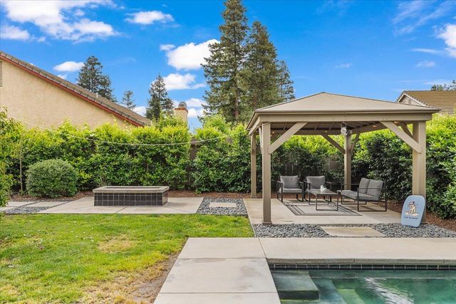 2485 Tigers Dr, Turlock, CA 95382