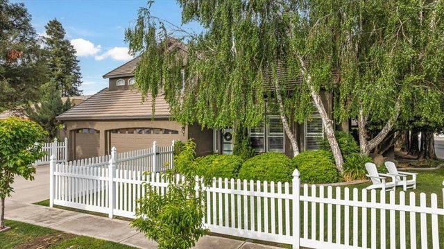 2485 Tigers Dr, Turlock, CA 95382