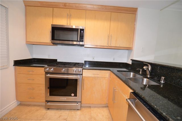 260 FLAMINGO Road 131, Las Vegas, NV 89169