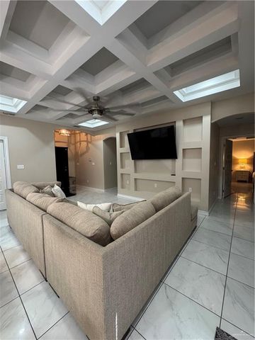 1019 W Mile 6 Road, Elsa, TX 78543