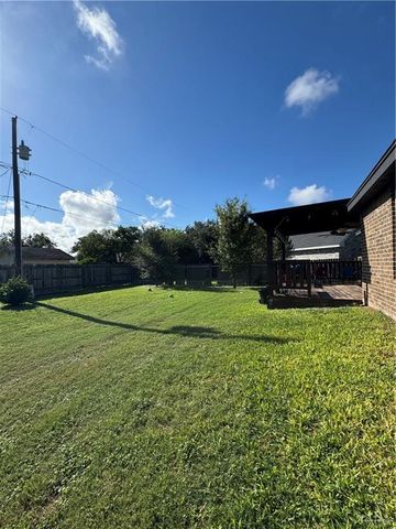 1019 W Mile 6 Road, Elsa, TX 78543