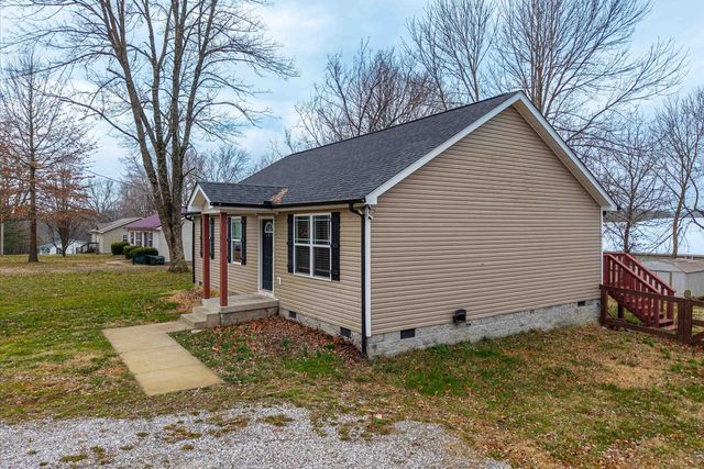 210 Hardin Ave, Dickson, TN 37055