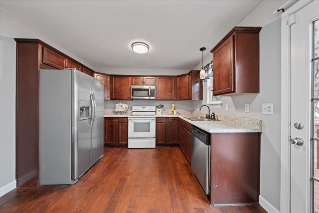 210 Hardin Ave, Dickson, TN 37055