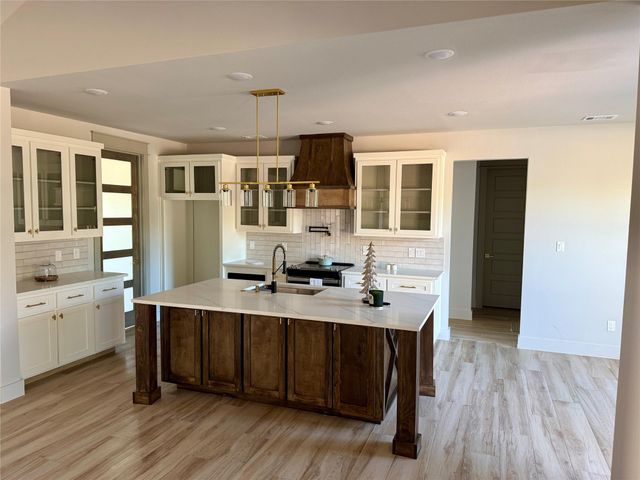 7805 Kenleigh Lane, Rio Vista, TX 76093