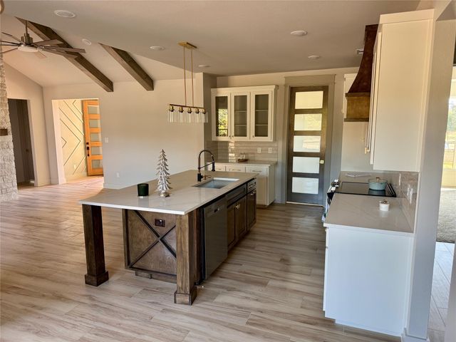 7805 Kenleigh Lane, Rio Vista, TX 76093