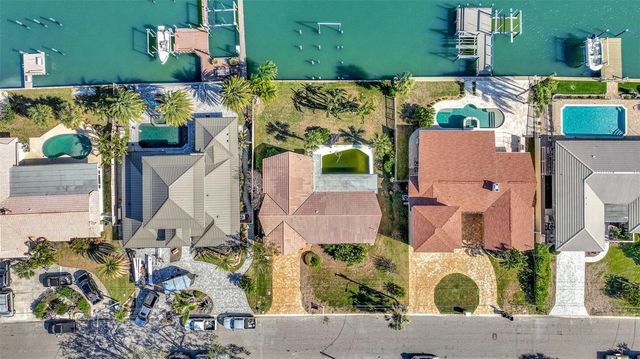 219 LEEWARD ISLAND, Clearwater, FL 33767