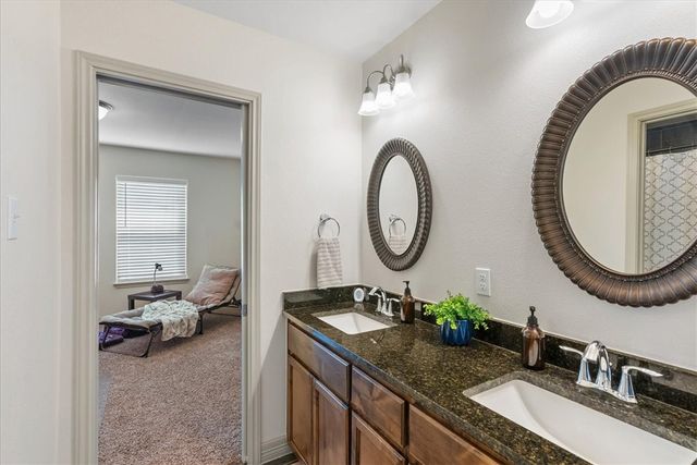 1805 Bay Landing Dr, Portland, TX 78374