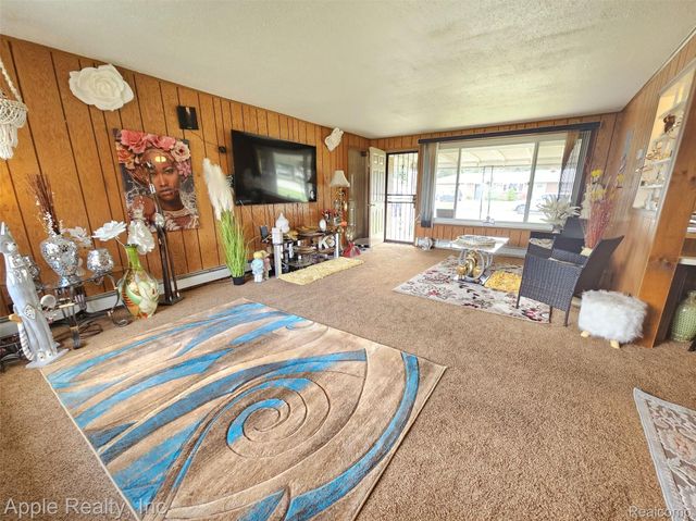 4851 Harrison Street, Wayne, MI 48184