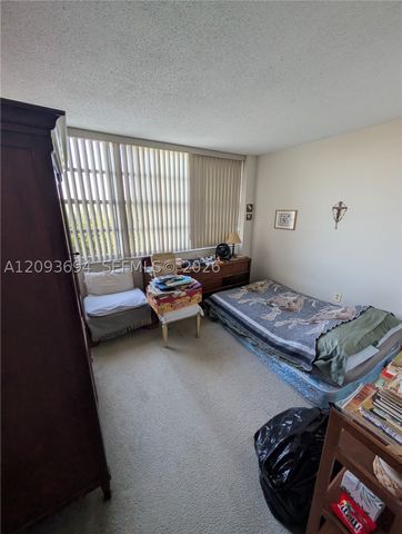 11930 N Bayshore Dr 502, North Miami, FL 33181