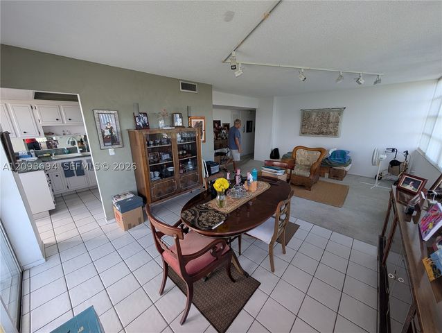 11930 N Bayshore Dr 502, North Miami, FL 33181