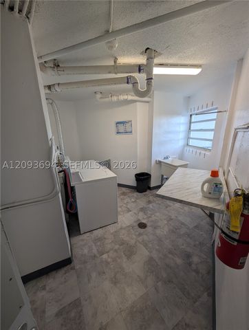 11930 N Bayshore Dr 502, North Miami, FL 33181