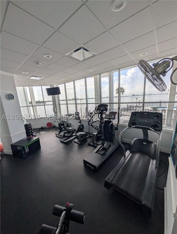 11930 N Bayshore Dr 502, North Miami, FL 33181
