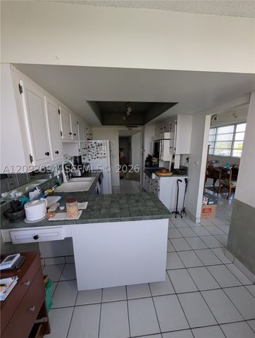 11930 N Bayshore Dr 502, North Miami, FL 33181