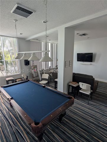 11930 N Bayshore Dr 502, North Miami, FL 33181