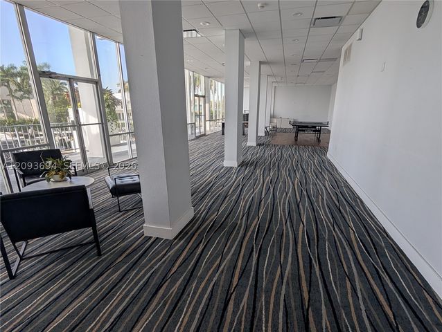 11930 N Bayshore Dr 502, North Miami, FL 33181