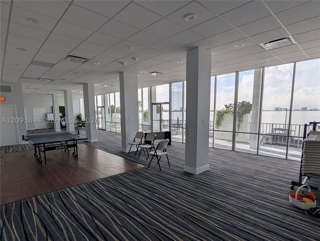 11930 N Bayshore Dr 502, North Miami, FL 33181
