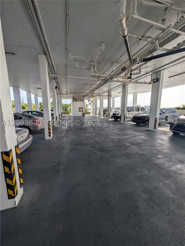 11930 N Bayshore Dr 502, North Miami, FL 33181