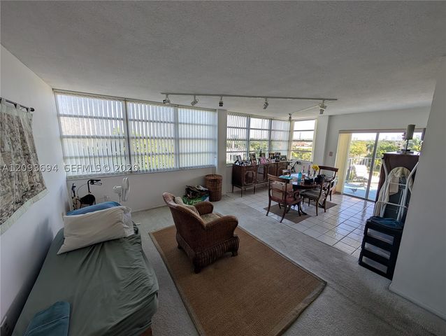 11930 N Bayshore Dr 502, North Miami, FL 33181