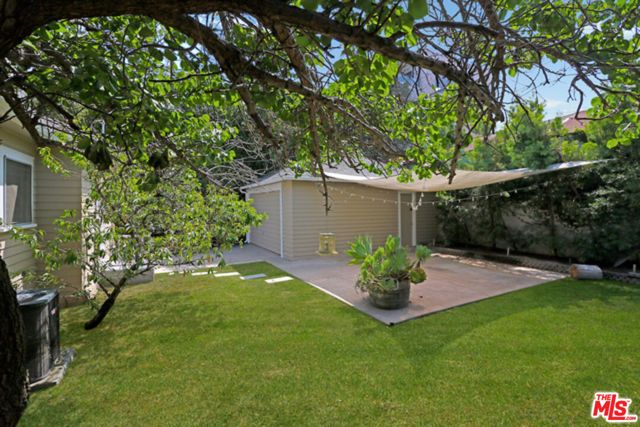 523 N Gower Street, Los Angeles, CA 90004