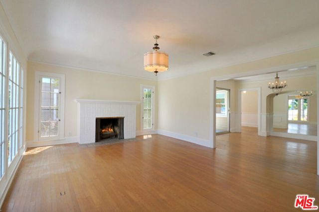 523 N Gower Street, Los Angeles, CA 90004