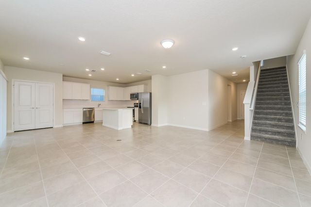 3273 ELLSWORTH AVENUE, Davenport, FL 33837