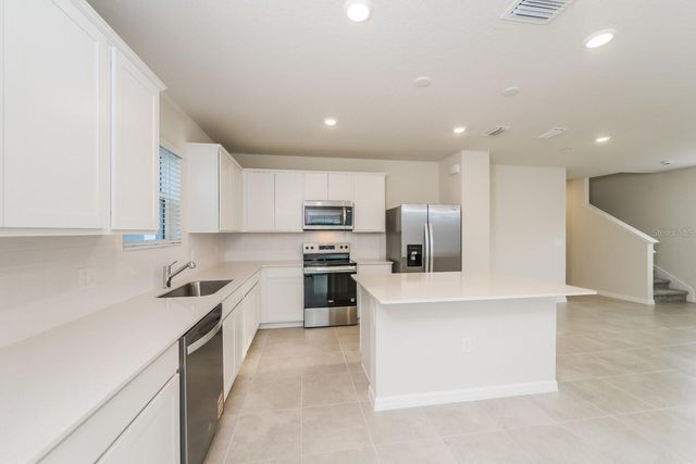 3273 ELLSWORTH AVENUE, Davenport, FL 33837