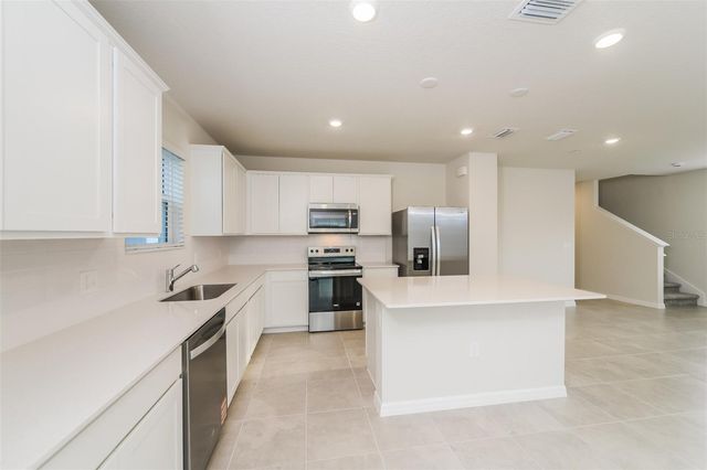3273 ELLSWORTH AVENUE, Davenport, FL 33837