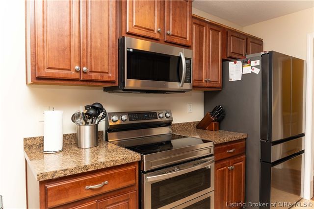 5422 Mansfield Way, Charlestown, IN 47111