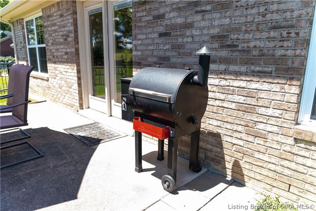 5422 Mansfield Way, Charlestown, IN 47111