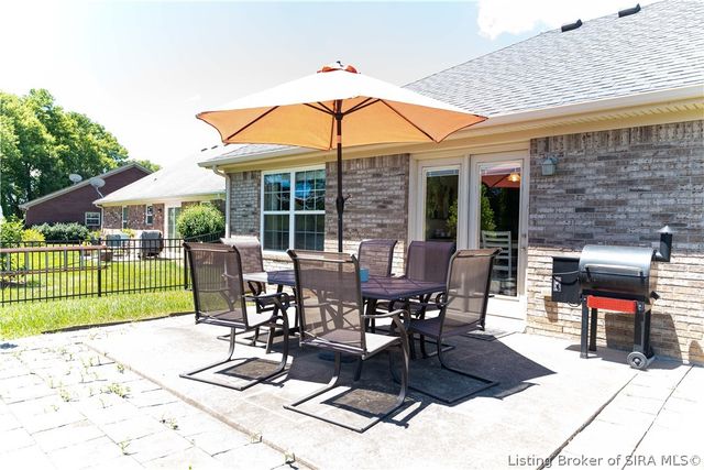 5422 Mansfield Way, Charlestown, IN 47111
