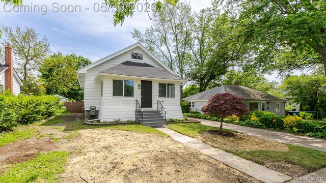 1089 Myrtle Avenue, Waterford Charter Township, MI 48328